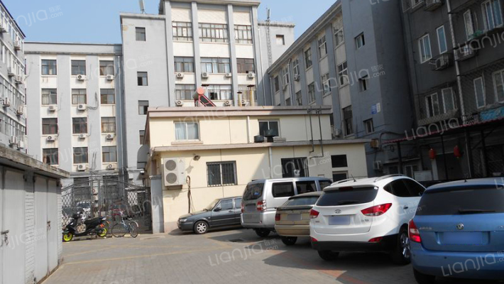 后拐棒胡同甲2号院外景图