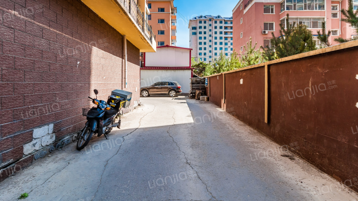 华侨村名人公寓B区外景图