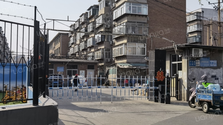 朝霞街18号外景图