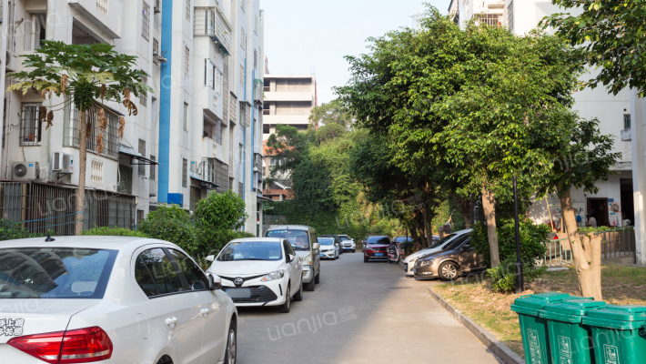 民盛商厦外景图