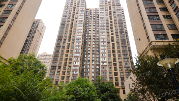 凤城庭院外景图