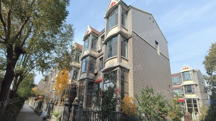 颐和花园外景图