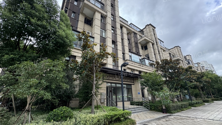 镜湖湾花园外景图