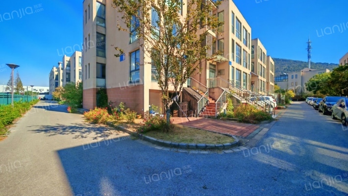 勤新科技创业园外景图