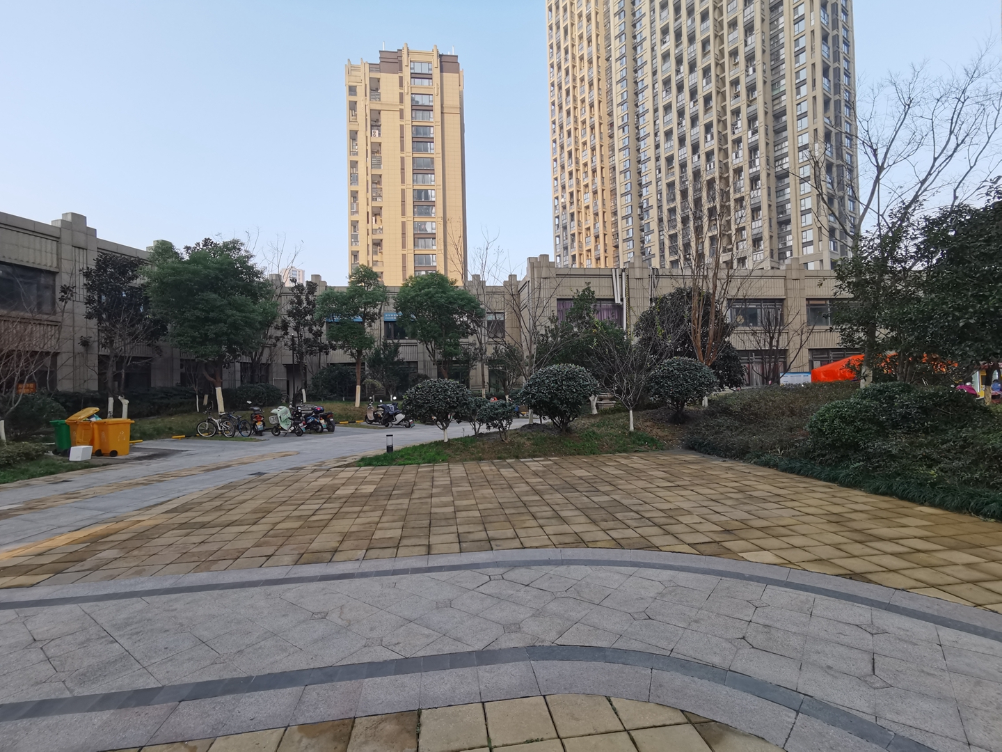 Lixiang Yintaicheng compound photo 9