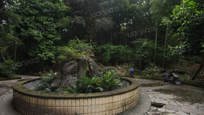 天工邻儒居外景图