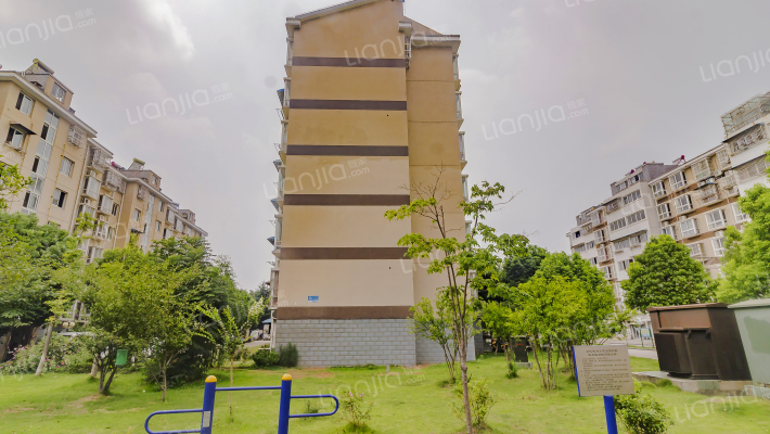 华天商贸城外景图