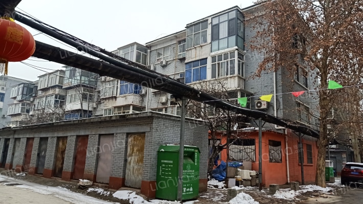 中电四宿舍外景图