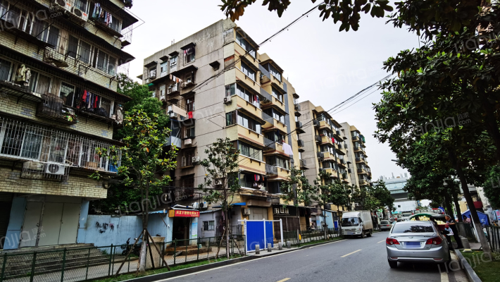 复新村铝制品厂宿舍外景图