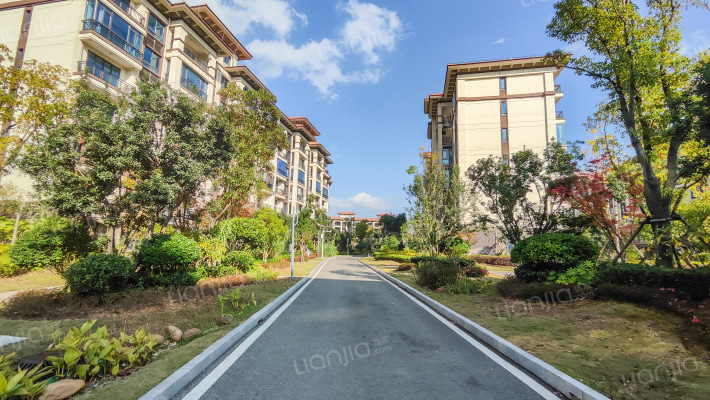 贵安1号翡翠湾外景图