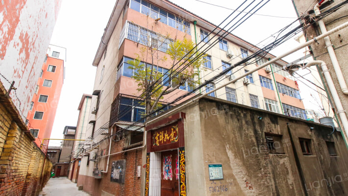 县等级面粉厂住宅楼外景图
