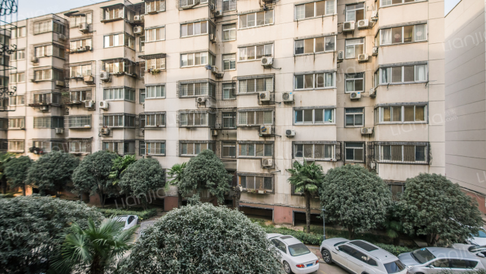 红专路124号院外景图