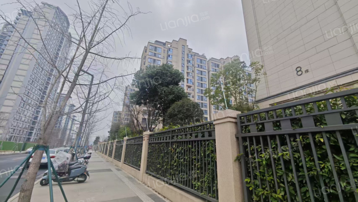 卓越珑樾府外景图