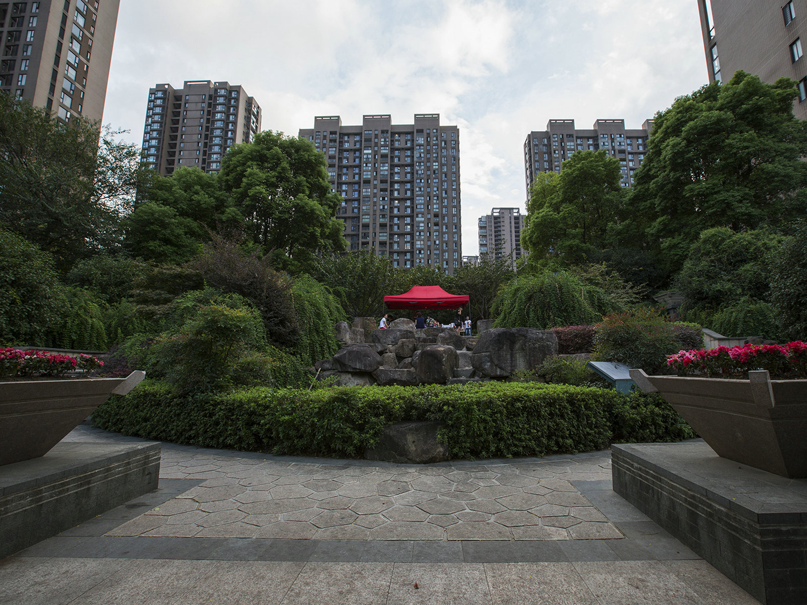 瑞立中央花城小区实景 3