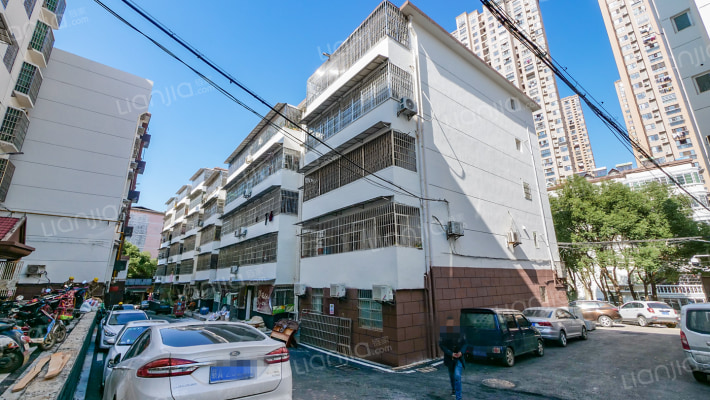 长堎镇集贸社区外景图