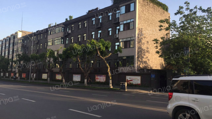 青羊上街185号外景图