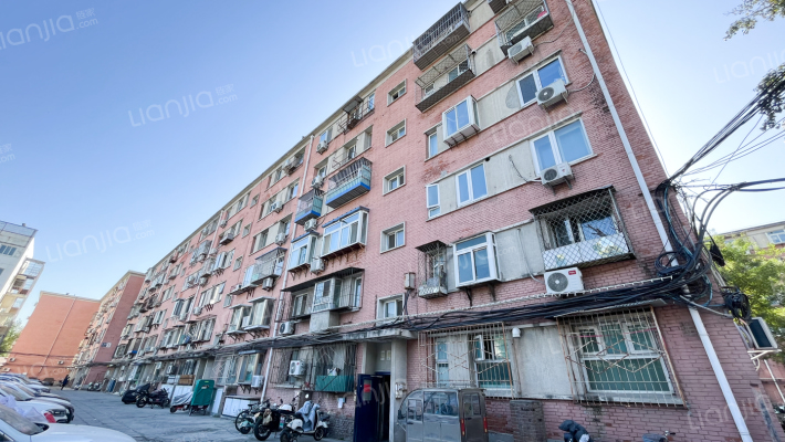 地质勘查大院外景图