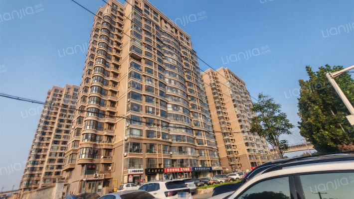 绿荫锦江外景图