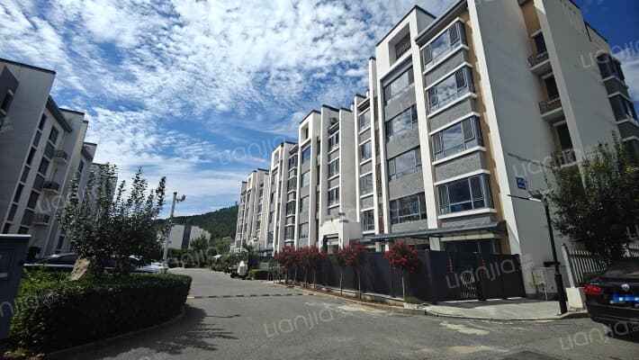 山澜雅韵花园外景图