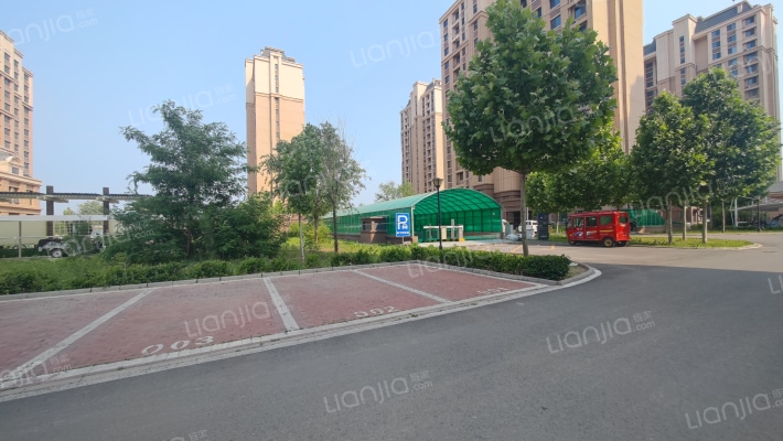 宏庄庭院外景图