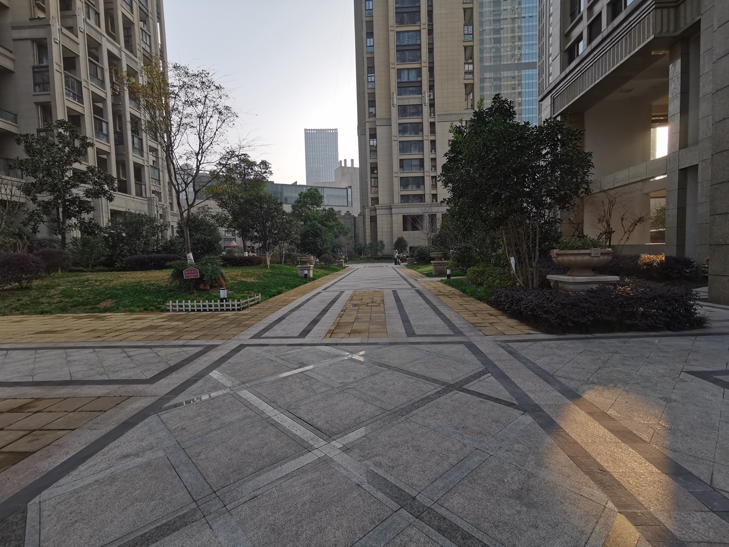 Lixiang Yintaicheng compound photo 15