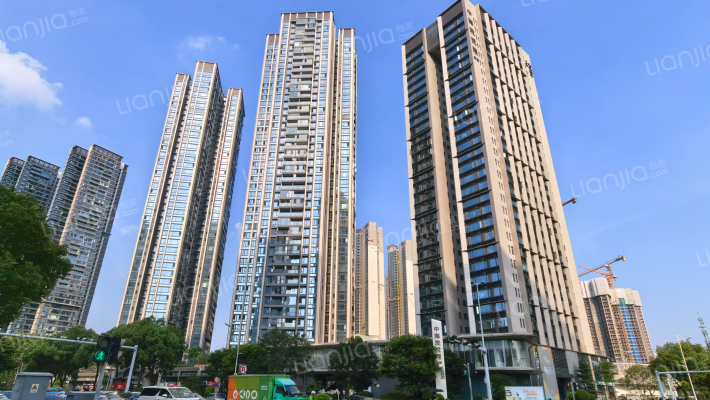 中海珑悦理家园外景图