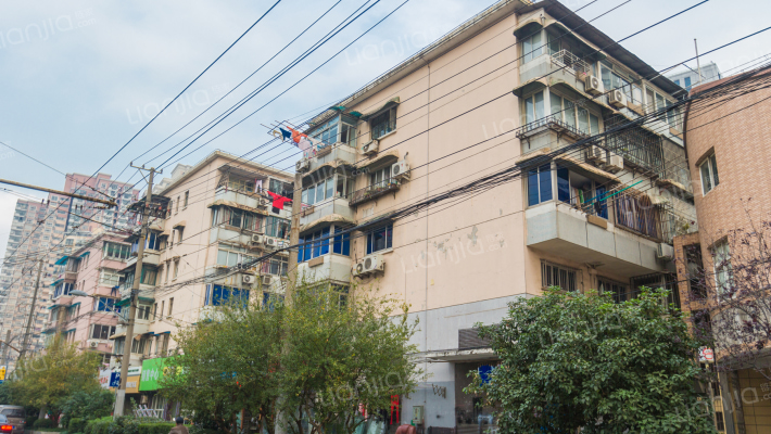 前进小区外景图