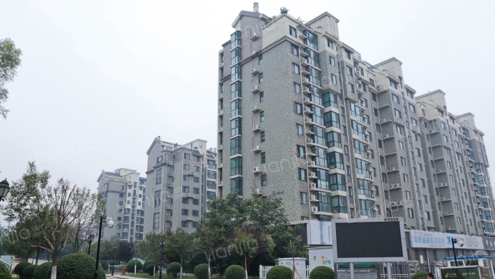 银丰山庄外景图