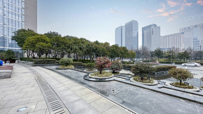 都市之门外景图