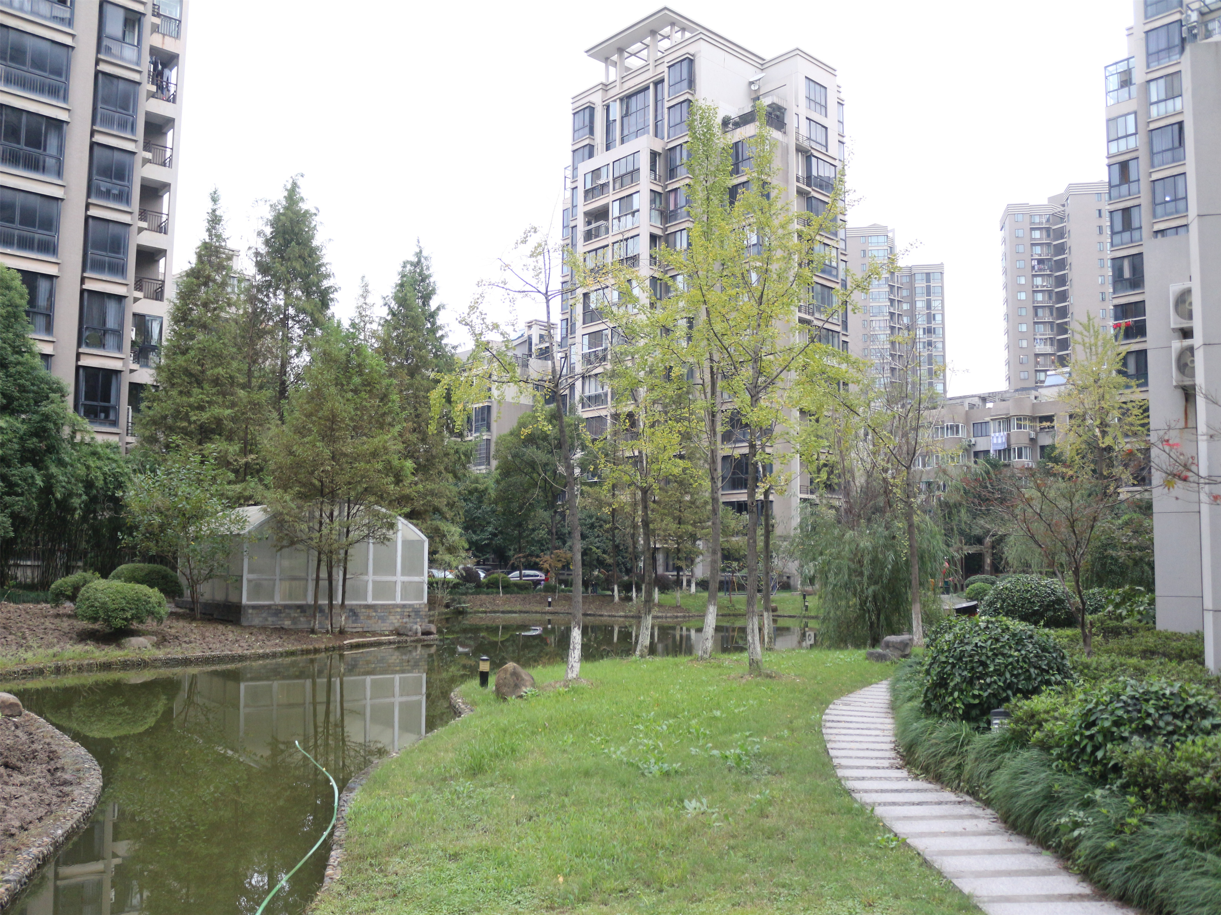 Linjiang Garden compound photo 25