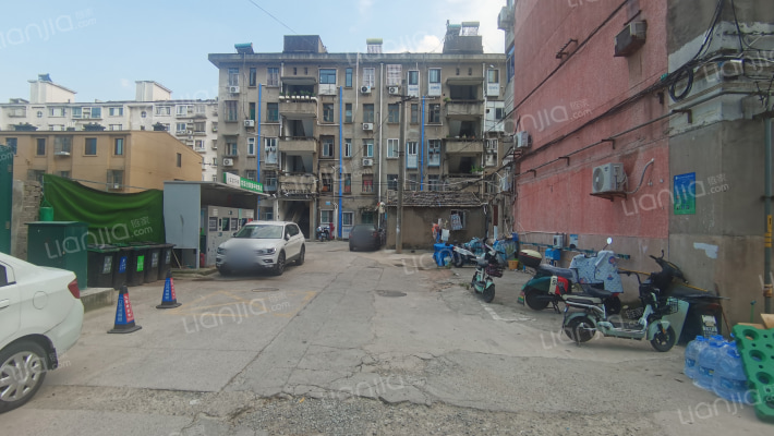 胜利村100号外景图