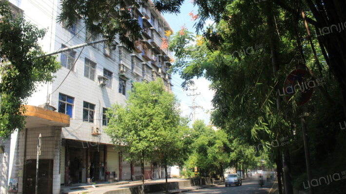 市公路局宿舍外景图