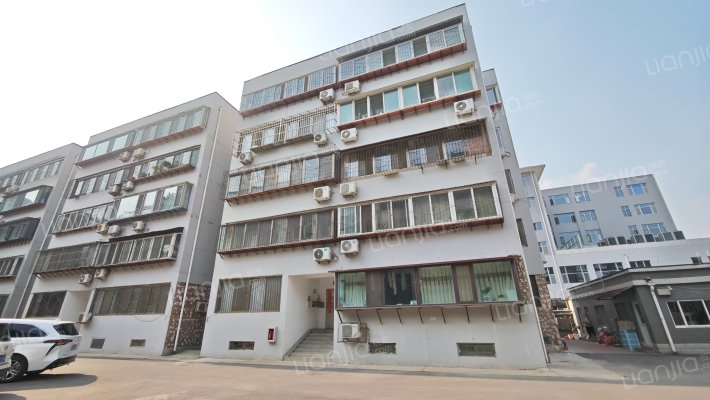 省体育局宿舍外景图