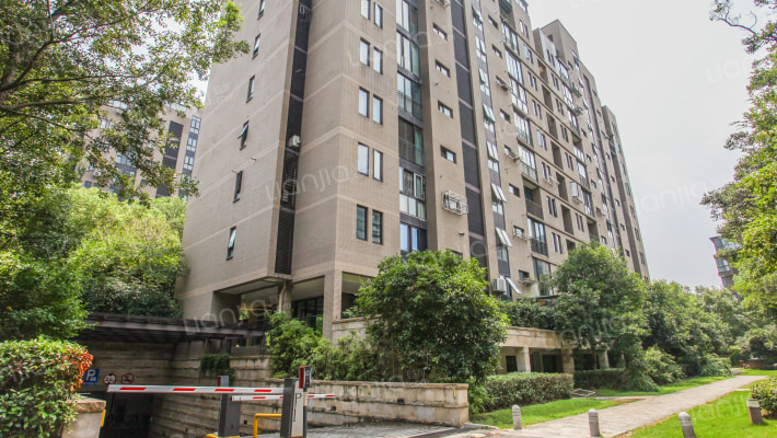 风格城事外景图