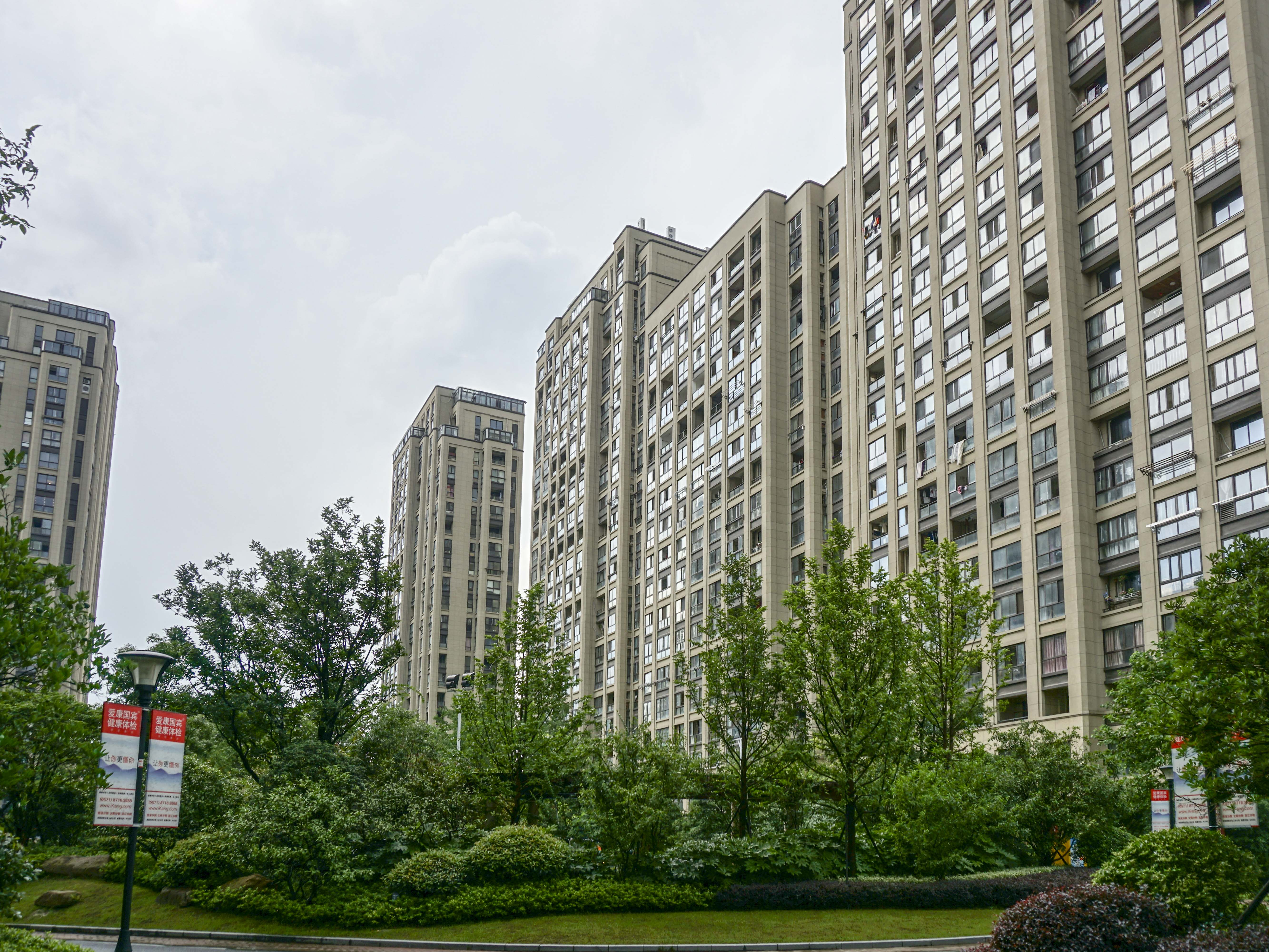 德信北海公园小区实景 8