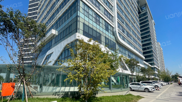 中建商务广场外景图