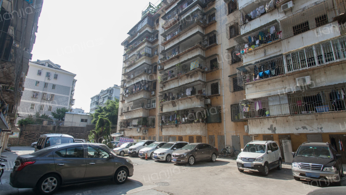 厦门市邮电局仙岳宿舍外景图