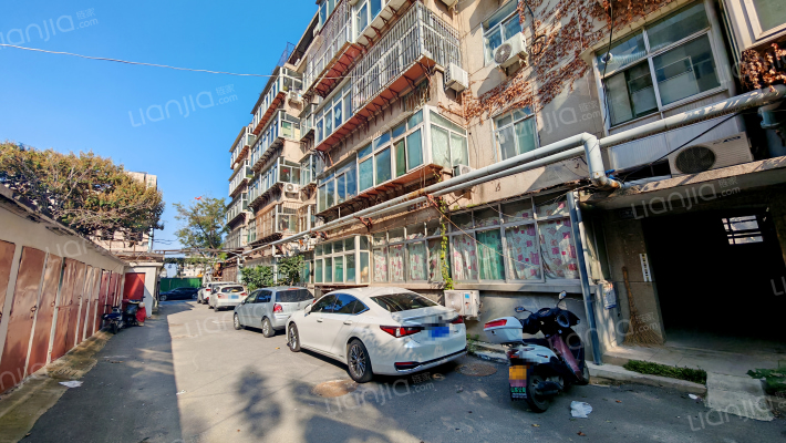 健康路1号外景图