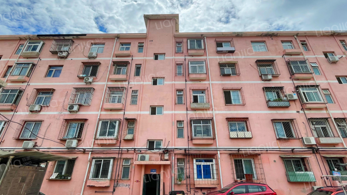 南口中学楼外景图