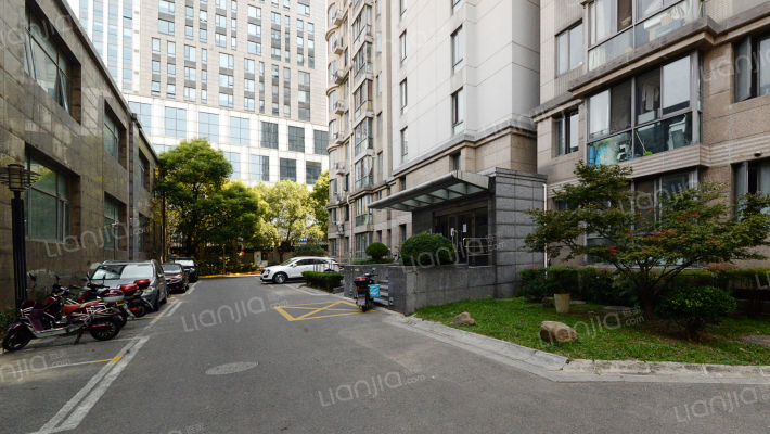 东方城市公寓外景图