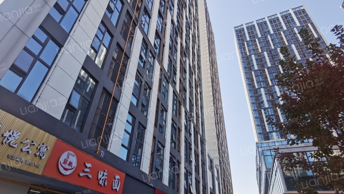 泊里中心外景图