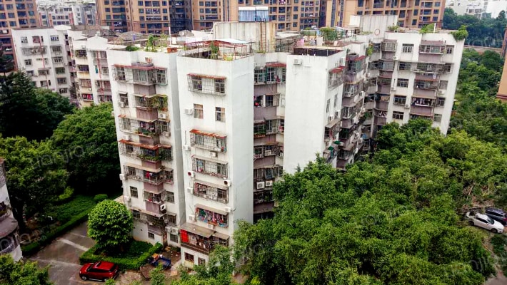 银厦广场外景图