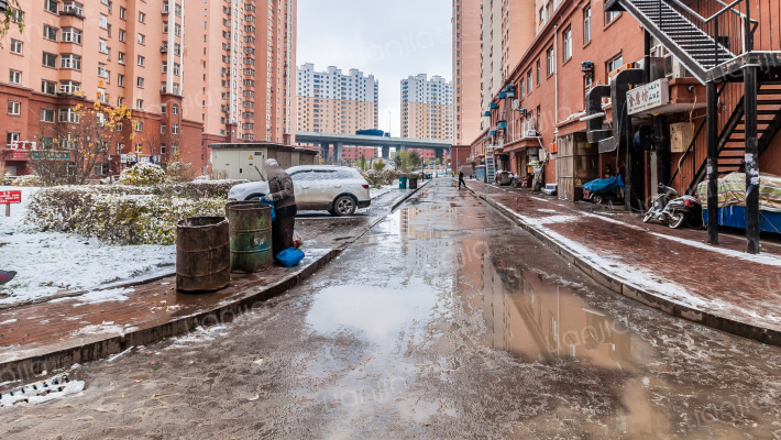 征跃小区外景图