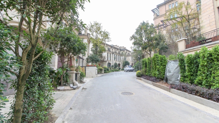 翡翠御园外景图