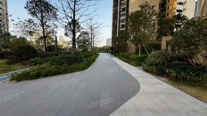 龙光玖悦臺外景图