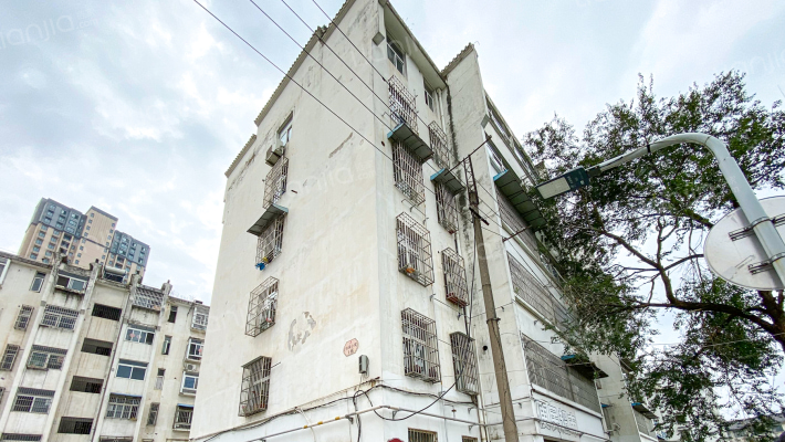 怡园公寓外景图