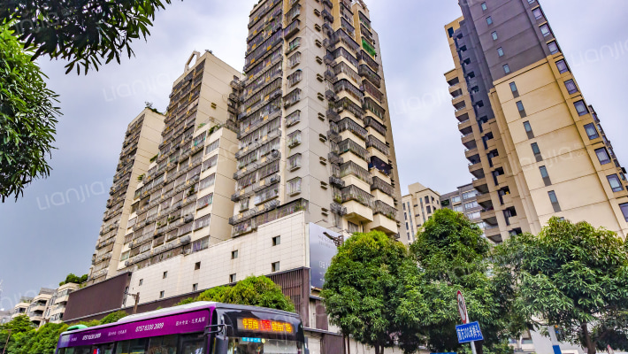 福宁大厦外景图