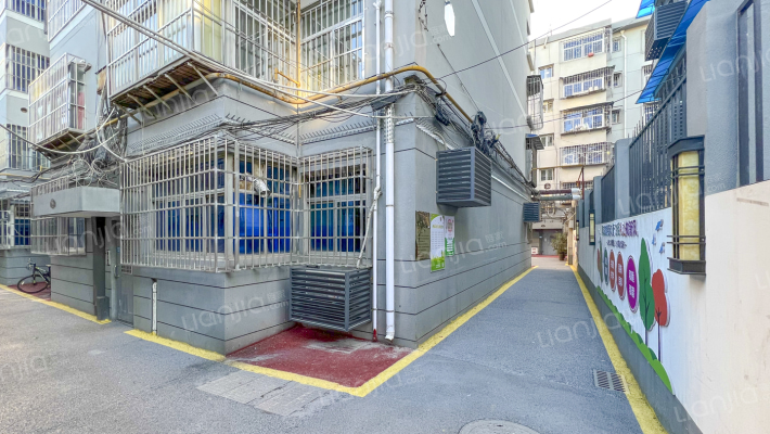 建材家苑外景图