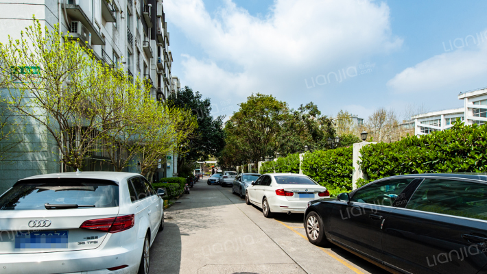 城投世纪名城外景图