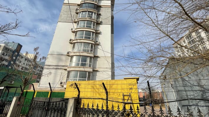 和平湾圣华苑外景图